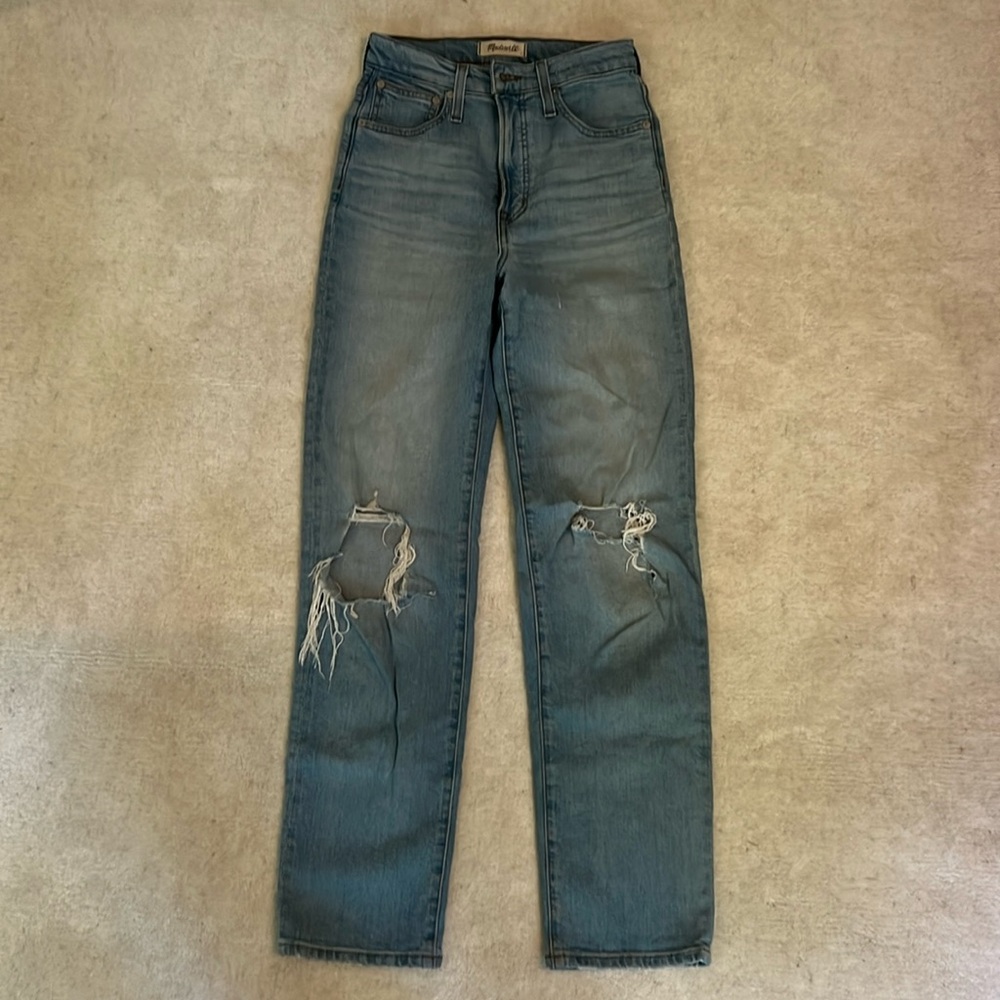 MADEWELL The Perfect Vintage Straight Jean in Danby Wash Knee-Rip Edition